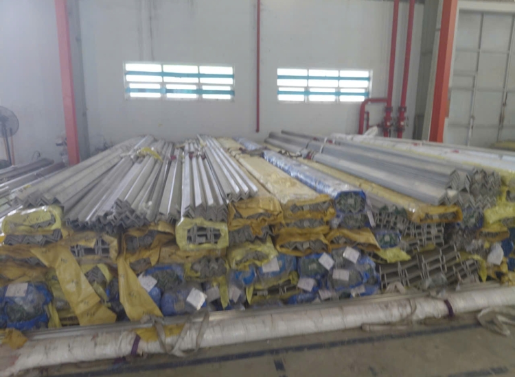 THANH LA ĐÚC 304 SỌC XƯỚC : 40 x 20 x 4000/6000MM/HL- LẬP LÀ INOX - Stainless Steel Bar Flat